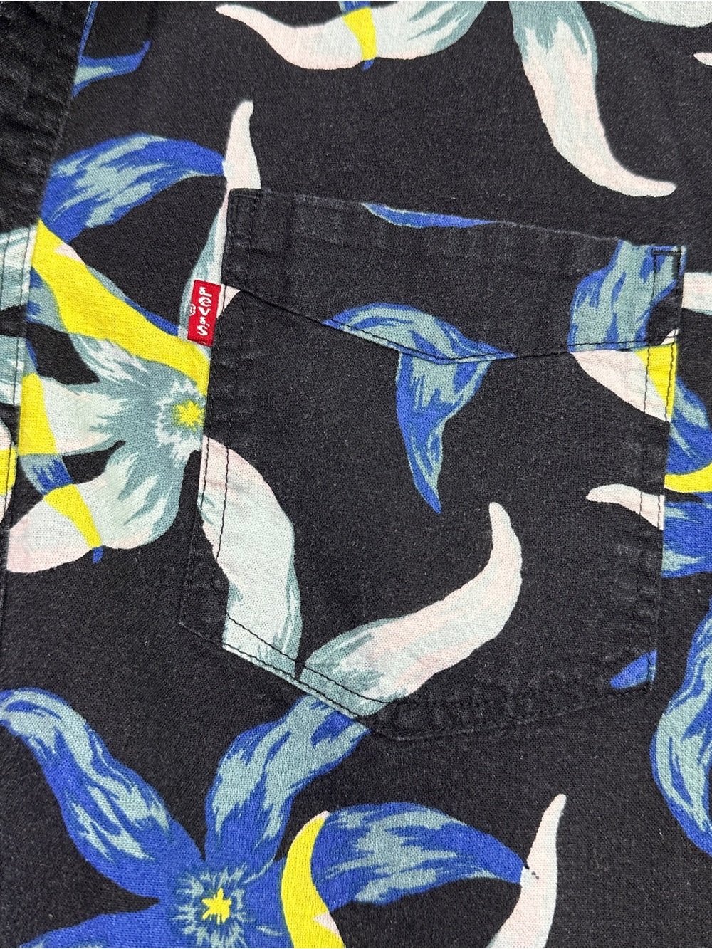 Levi’s Button Down Standard Fit Floral Men’s XXL Hemp Up Black Tropical - Picture 3 of 10